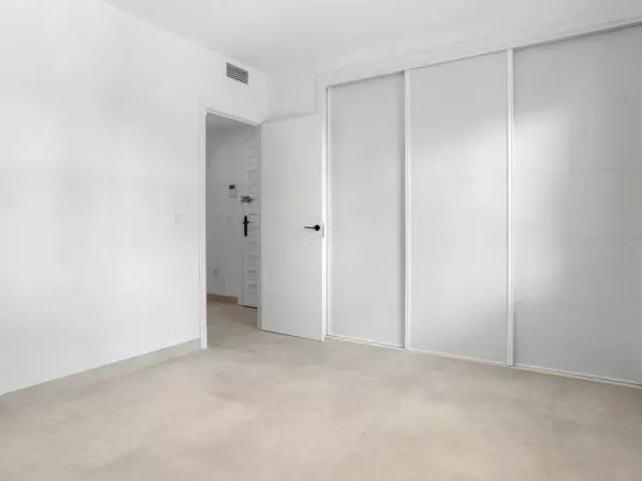 3-bedroom Apartment In Marbella, Spain (132 M²)