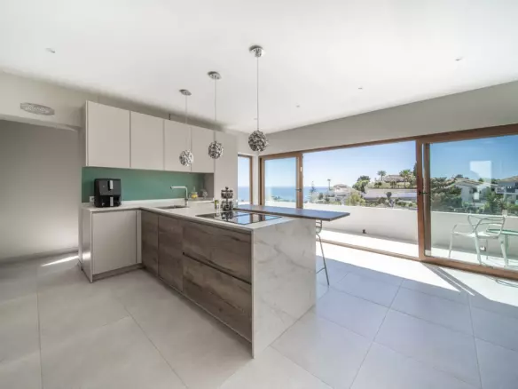 5-bedroom Villa In Benalmádena, Spain (364 M²)