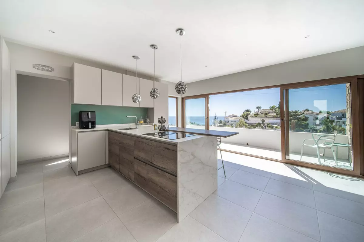 5-bedroom Villa In Benalmádena, Spain (364 M²)