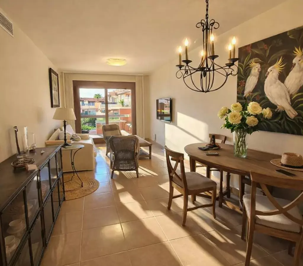 2-bedroom Apartment In Estepona, Spain (120 M²)