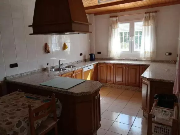 5-bedroom Apartment In Alhaurín De La Torre, Spain (399 M²)