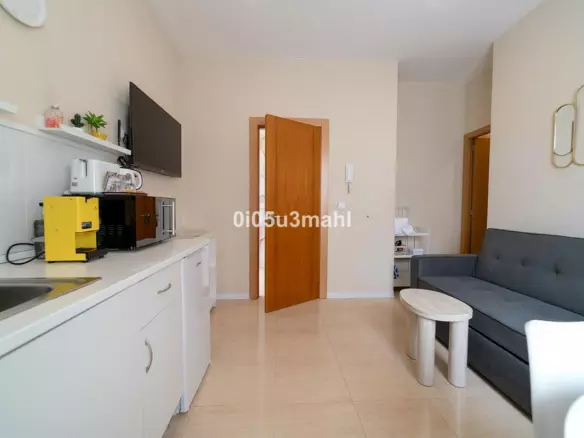 5-bedroom Town House In Málaga, Spain (105 M²)