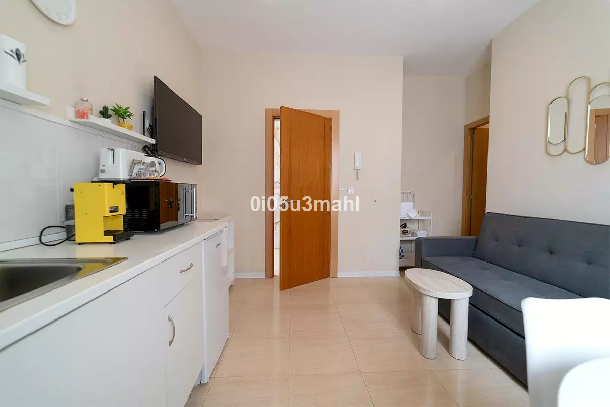 5-bedroom Town House In Málaga, Spain (105 M²)