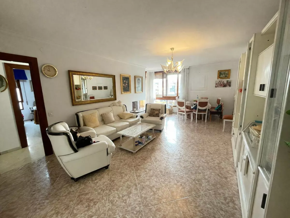4-bedroom Apartment In Málaga, Spain (154 M²)