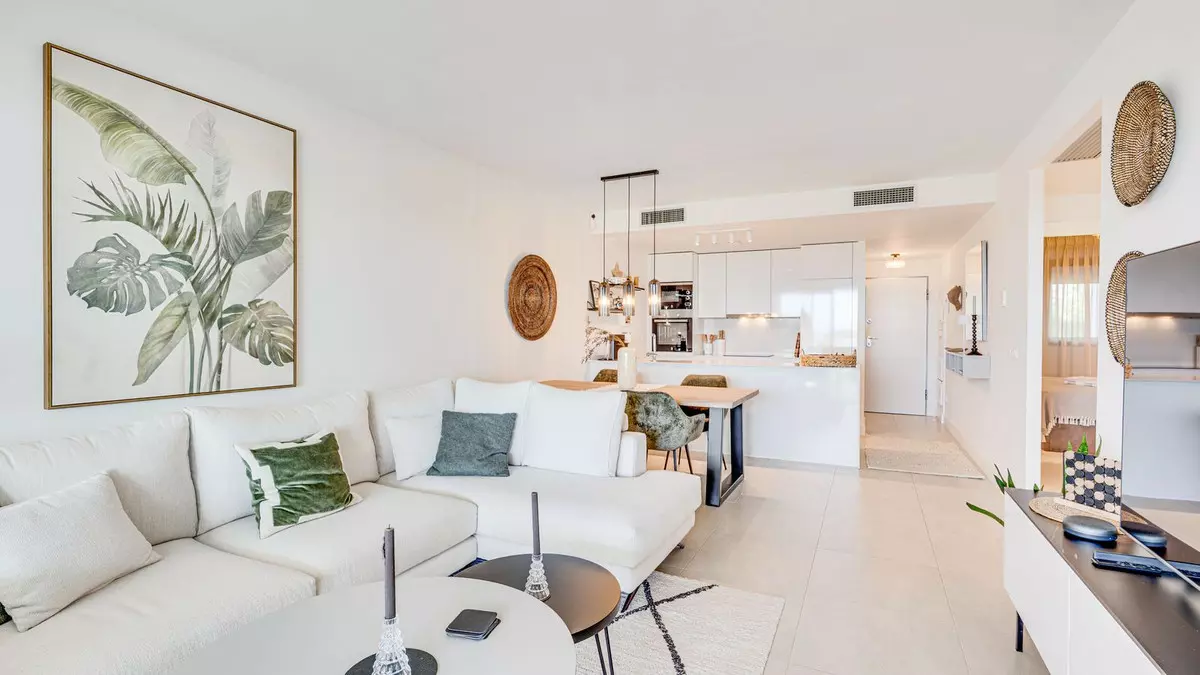2-bedroom Apartment In Manilva, Spain (79 M²)