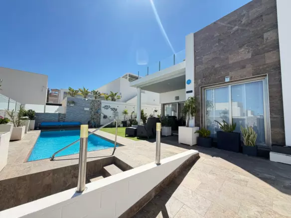 3-bedroom Villa In Orihuela, Spain (115 M²)