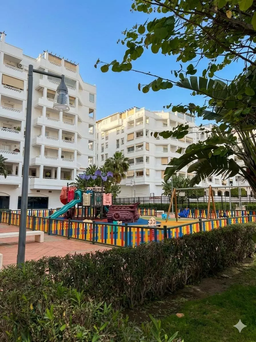 4-bedroom Apartment In Marbella, Spain (190 M²)