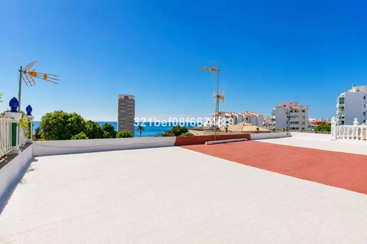 2-bedroom Town House In Estepona, Spain (77 M²)