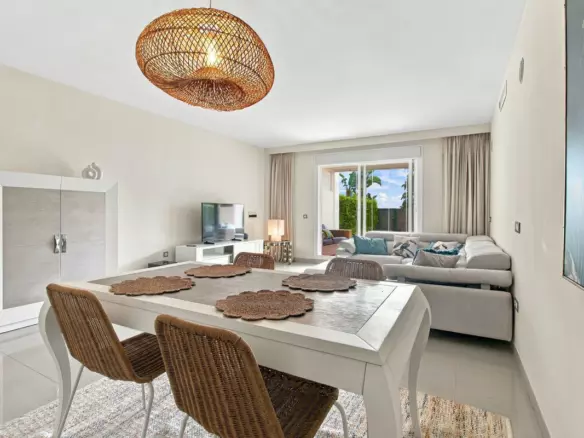 2-bedroom Apartment In Estepona, Spain (106 M²)