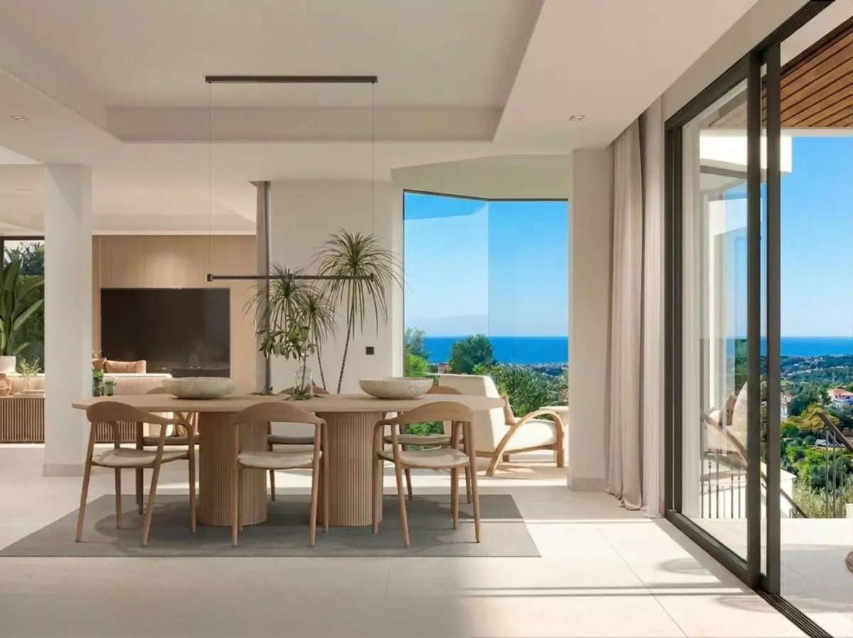 5-bedroom Villa In Marbella, Spain (345 M²)
