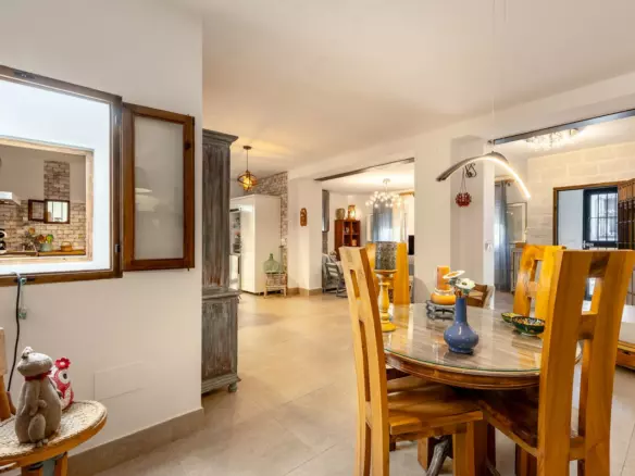 3-bedroom Town House In Alhaurín El Grande, Spain (223 M²)