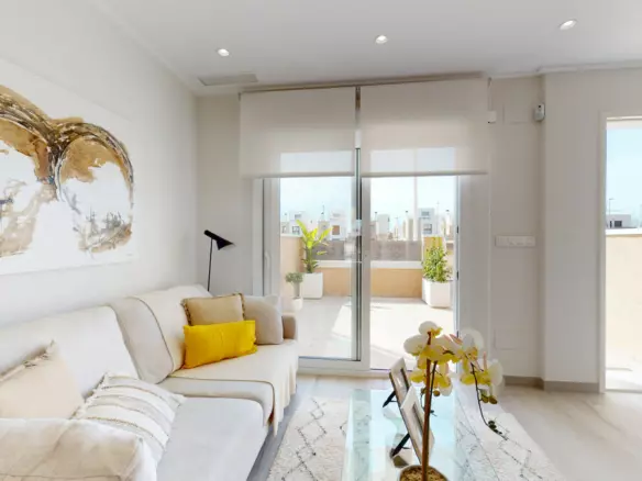 3-bedroom Town House In Pilar De La Horadada, Spain (81 M²)