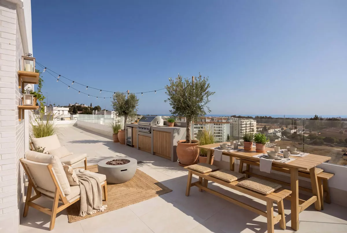 4-bedroom Apartment In Marbella, Spain (129 M²)