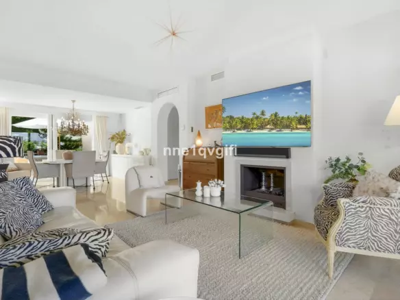2-bedroom Apartment In Marbella, Spain (135 M²)