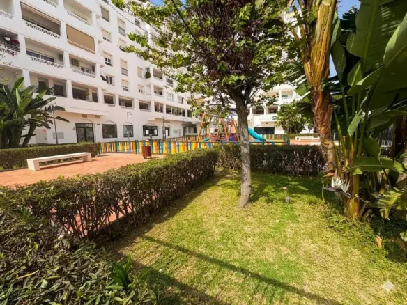 4-bedroom Apartment In Marbella, Spain (190 M²)