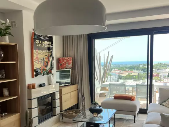 3-bedroom Apartment In Benahavis, Spain (124 M²)