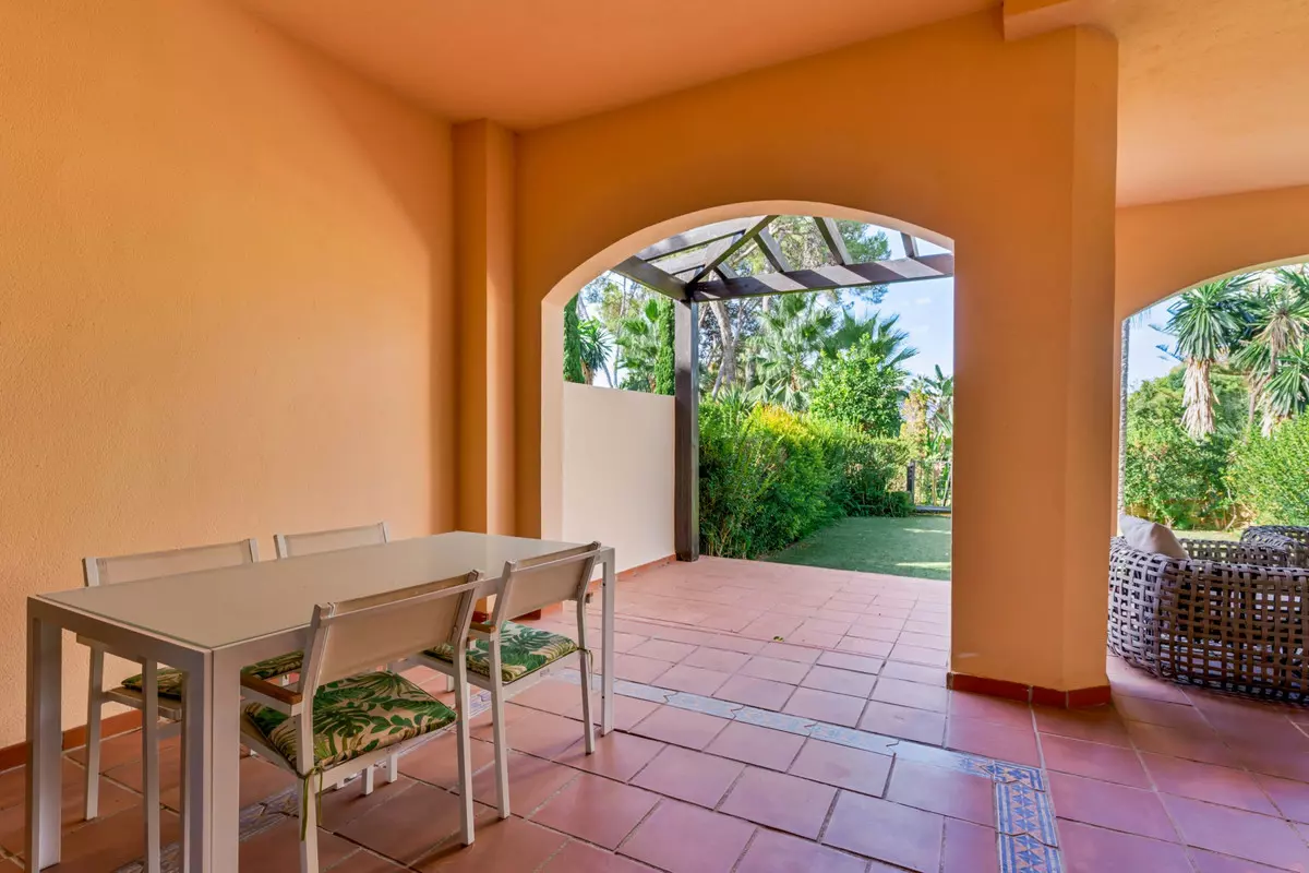 2-bedroom Apartment In Marbella, Spain (186 M²)