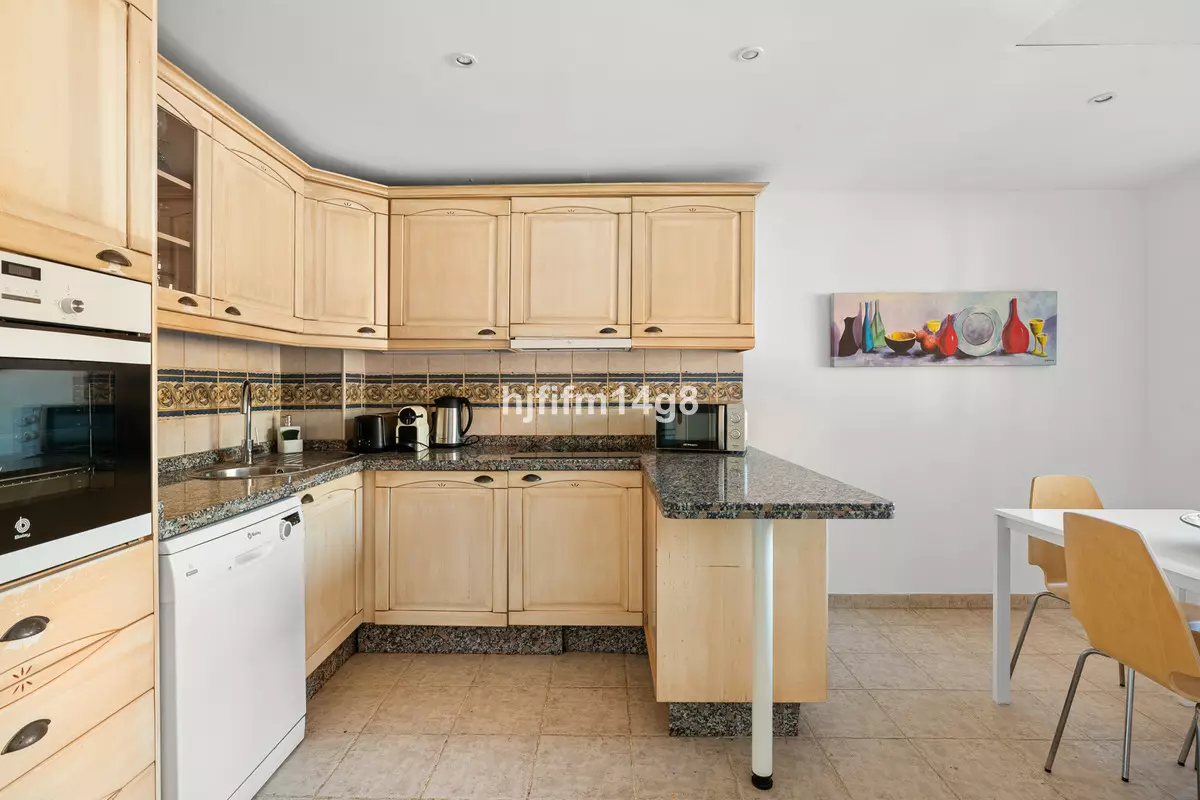 4-bedroom Town House In Marbella, Spain (280 M²)