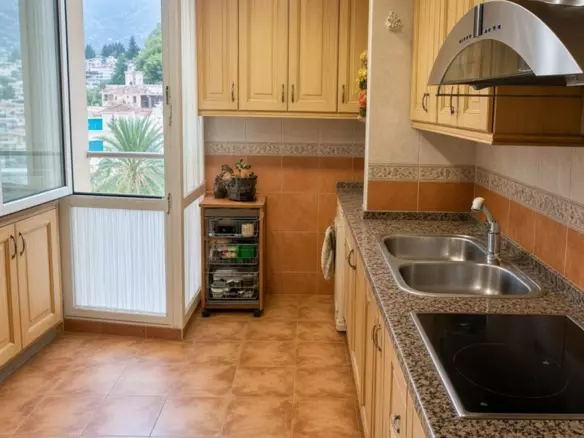 3-bedroom Apartment In Marbella, Spain (100 M²)