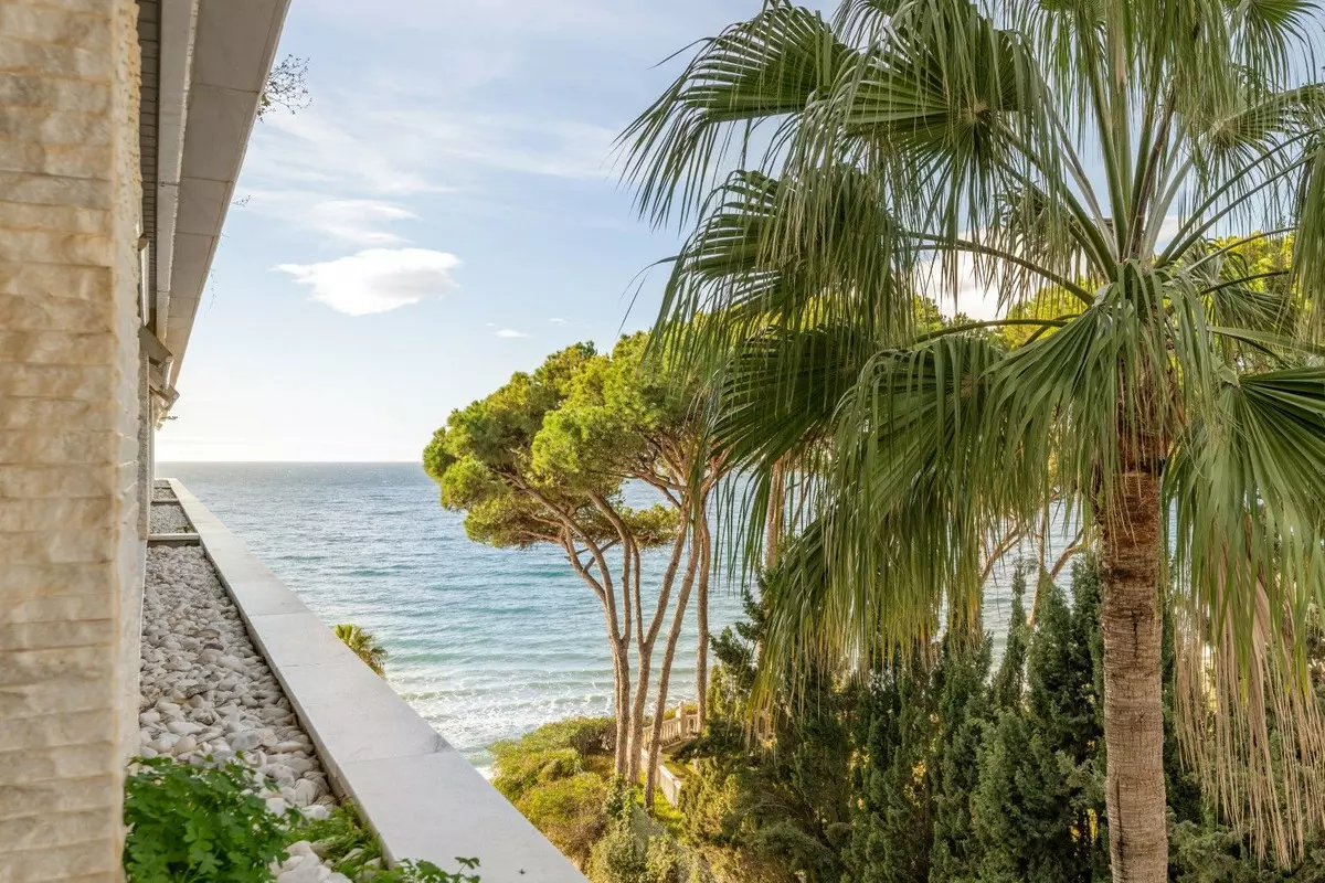 2-bedroom Apartment In Marbella, Spain (127 M²)