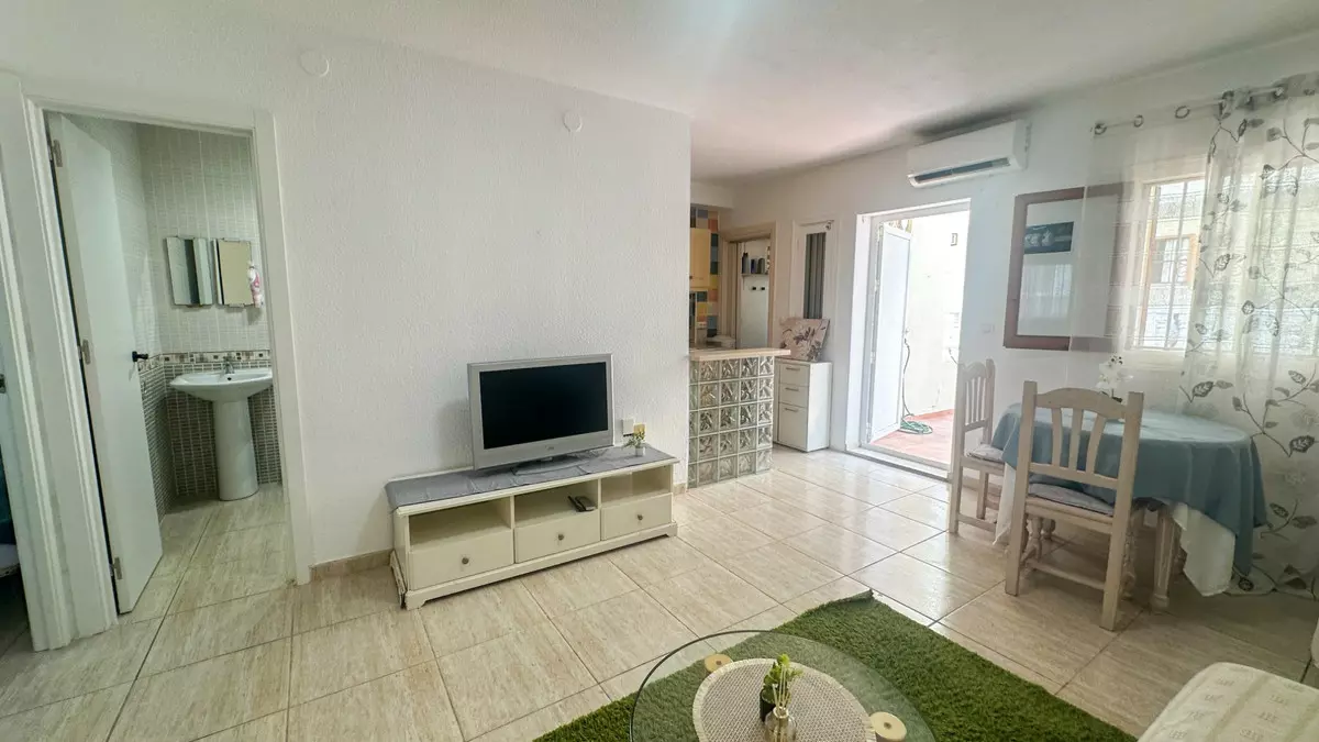 2-bedroom Apartment In Orihuela, Spain (52 M²)