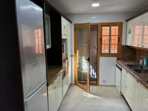 4-bedroom Villa In Estepona, Spain (240 M²)