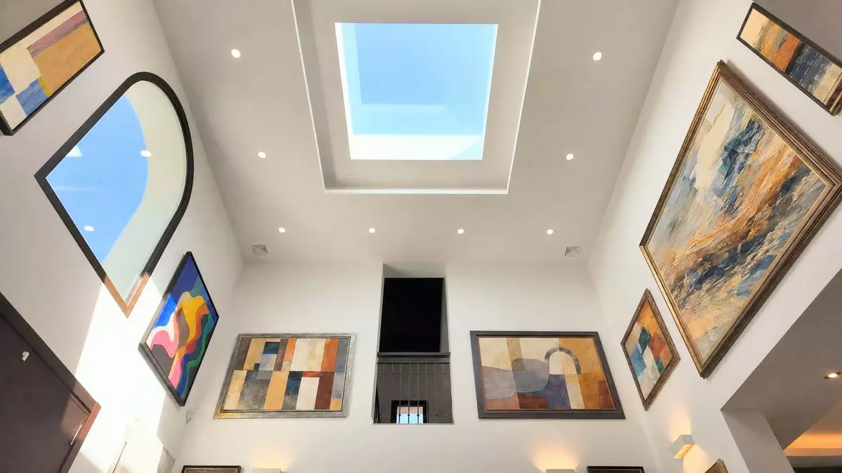 5-bedroom Villa In Estepona, Spain (600 M²)