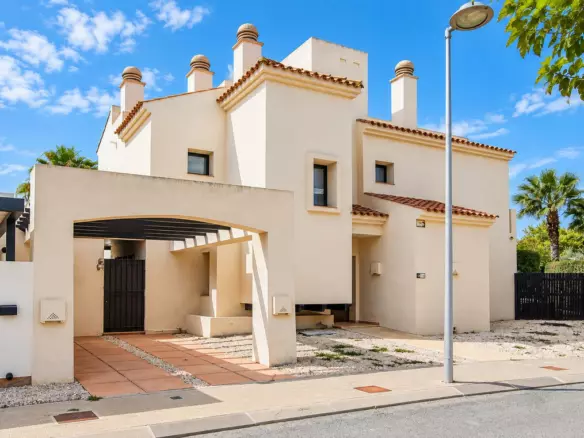 4-bedroom Villa In San Javier, Spain (157 M²)