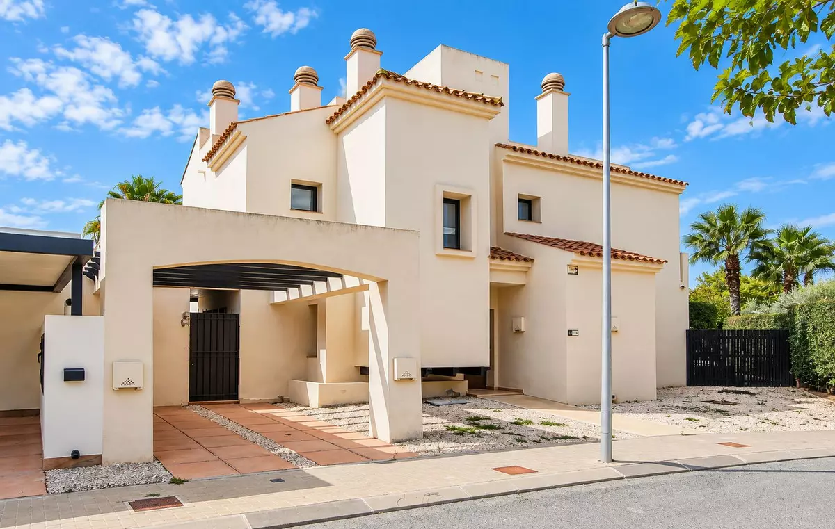 4-bedroom Villa In San Javier, Spain (157 M²)