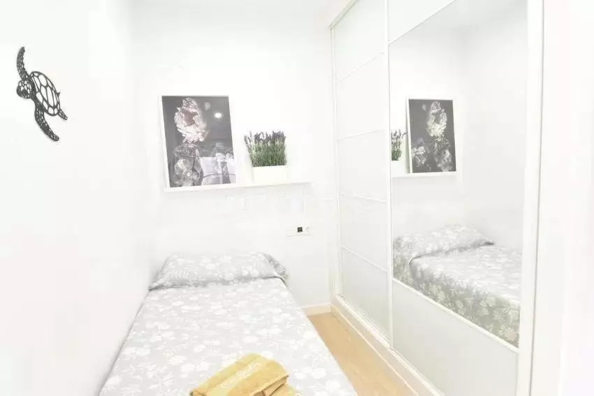 3-bedroom Apartment In Málaga, Spain (80 M²)