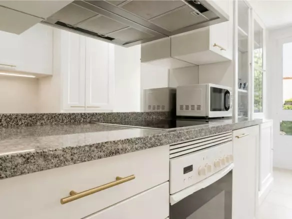 2-bedroom Apartment In Marbella, Spain (105 M²)