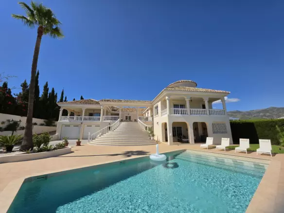 5-bedroom Villa In Benalmádena, Spain (793 M²)