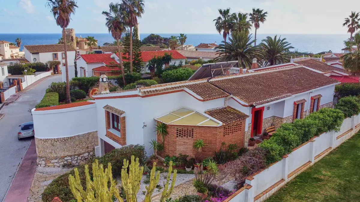 4-bedroom Villa In Mijas, Spain (261 M²)