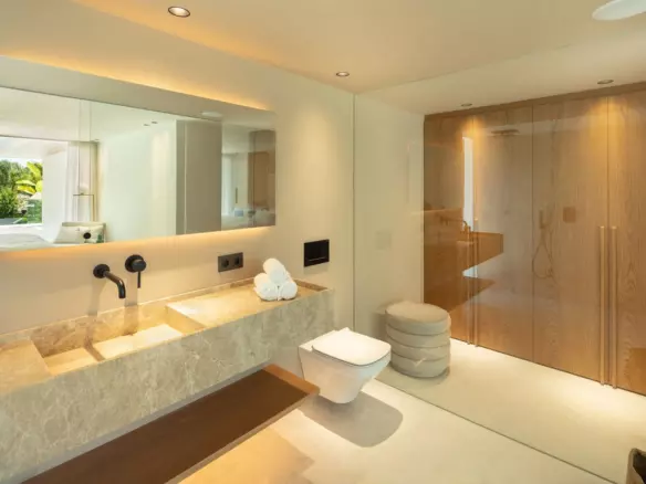 4-bedroom Villa In Marbella, Spain (435 M²)