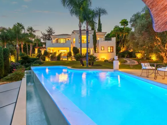 6-bedroom Villa In Marbella, Spain (712 M²)