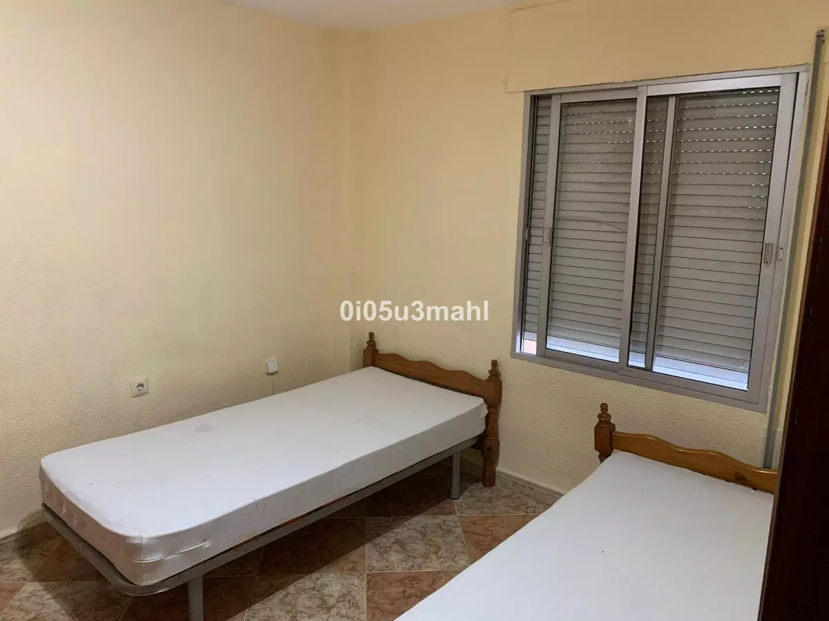 3-bedroom Apartment In Málaga, Spain (105 M²)