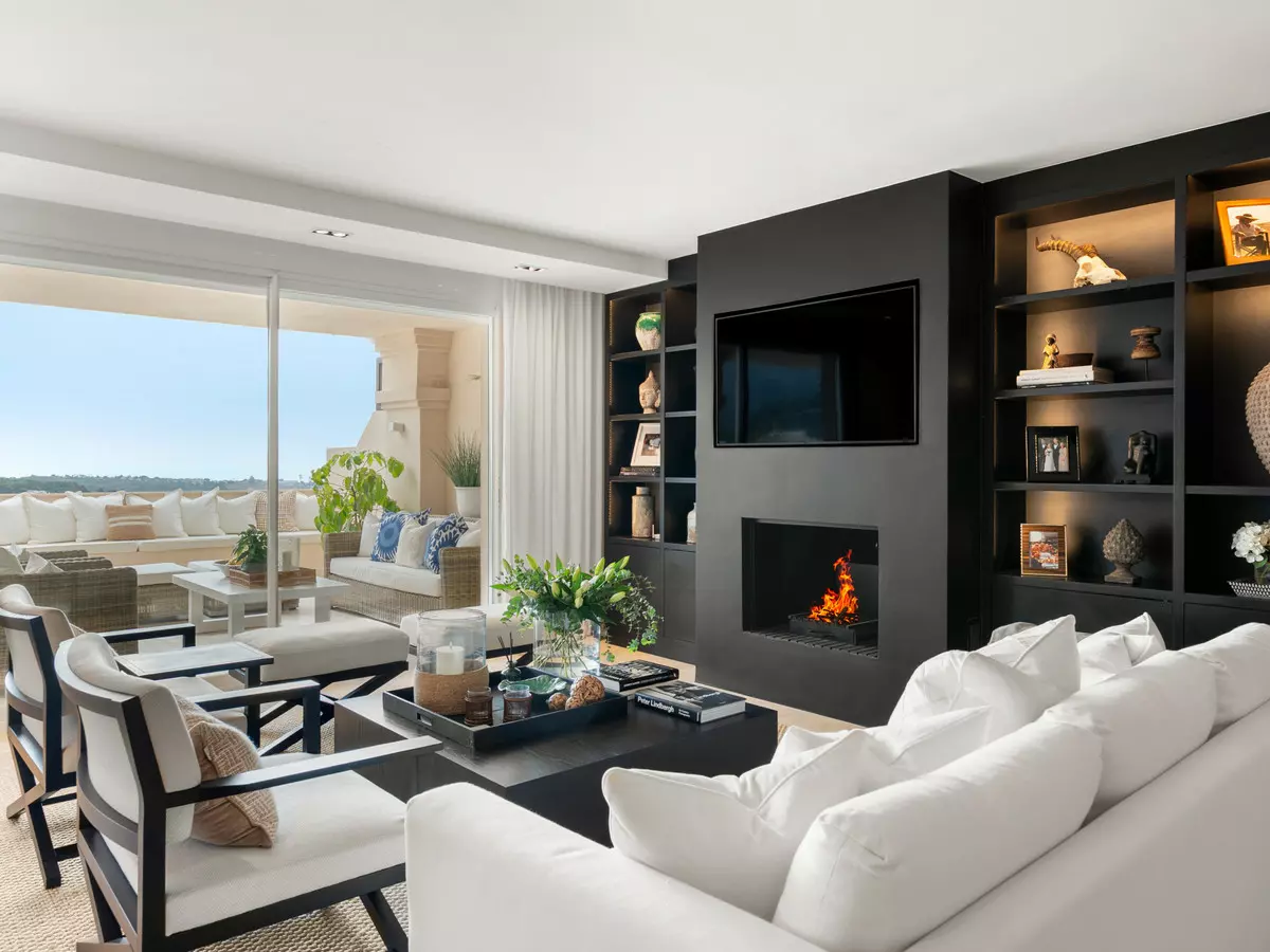 3-bedroom Apartment In Marbella, Spain (300 M²)