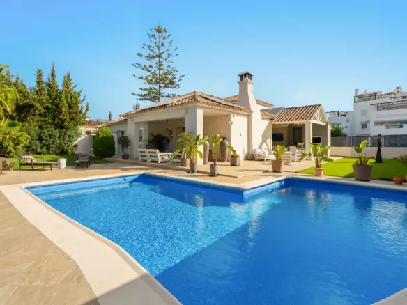 4-bedroom Villa In Estepona, Spain (210 M²)
