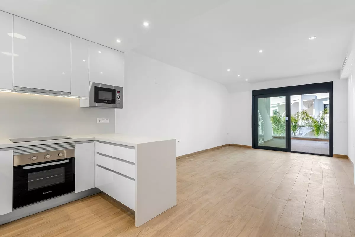 2-bedroom Apartment In Orihuela, Spain (75 M²)