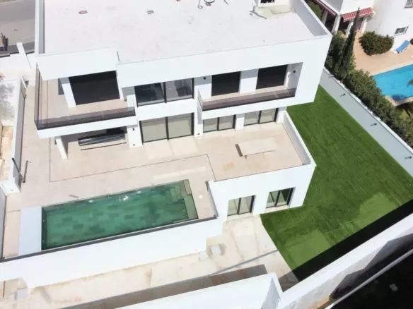 3-bedroom Villa In Mijas, Spain (356 M²)