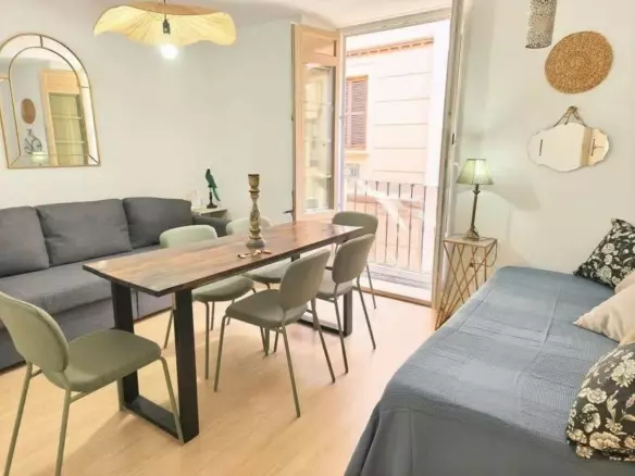 3-bedroom Apartment In Málaga, Spain (80 M²)