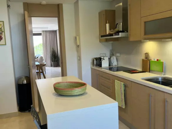3-bedroom Apartment In Benahavis, Spain (124 M²)