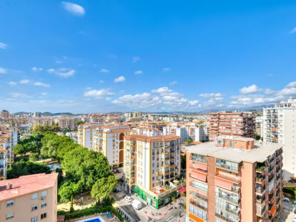 3-bedroom Apartment In Fuengirola, Spain (106 M²)