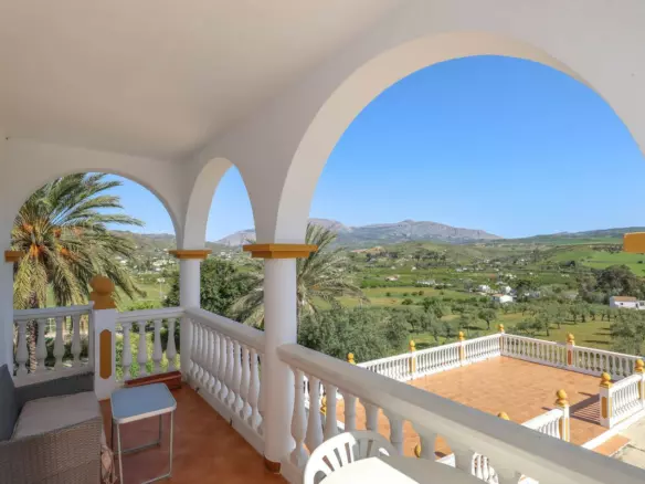 3-bedroom Country House In Álora, Spain (310 M²)