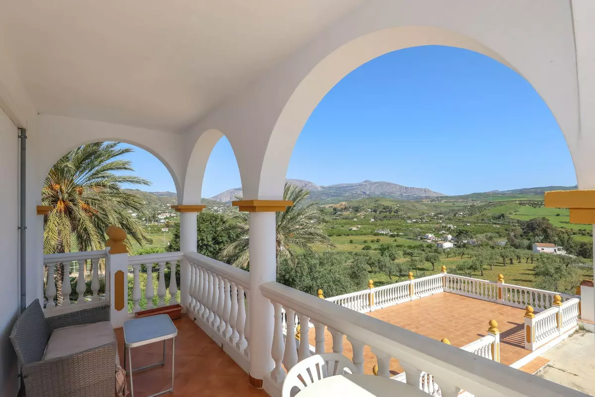 3-bedroom Country House In Álora, Spain (310 M²)