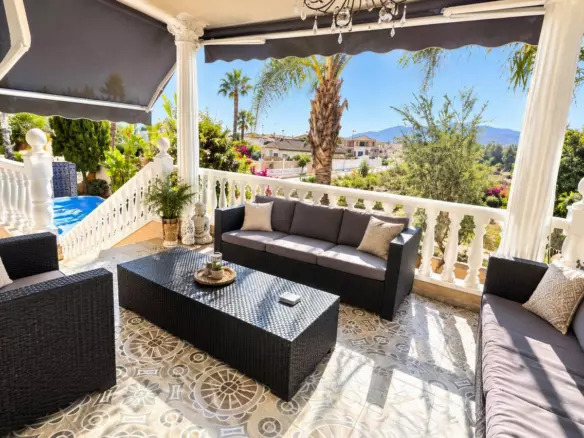 4-bedroom Town House In Benferri, Spain (265 M²)