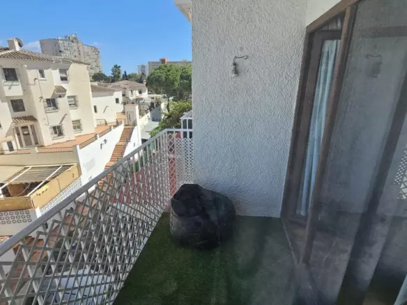 2-bedroom Apartment In Torremolinos, Spain (80 M²)