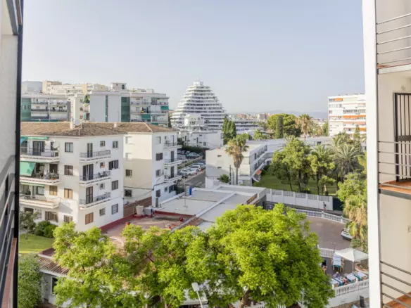2-bedroom Apartment In Benalmádena, Spain (78 M²)