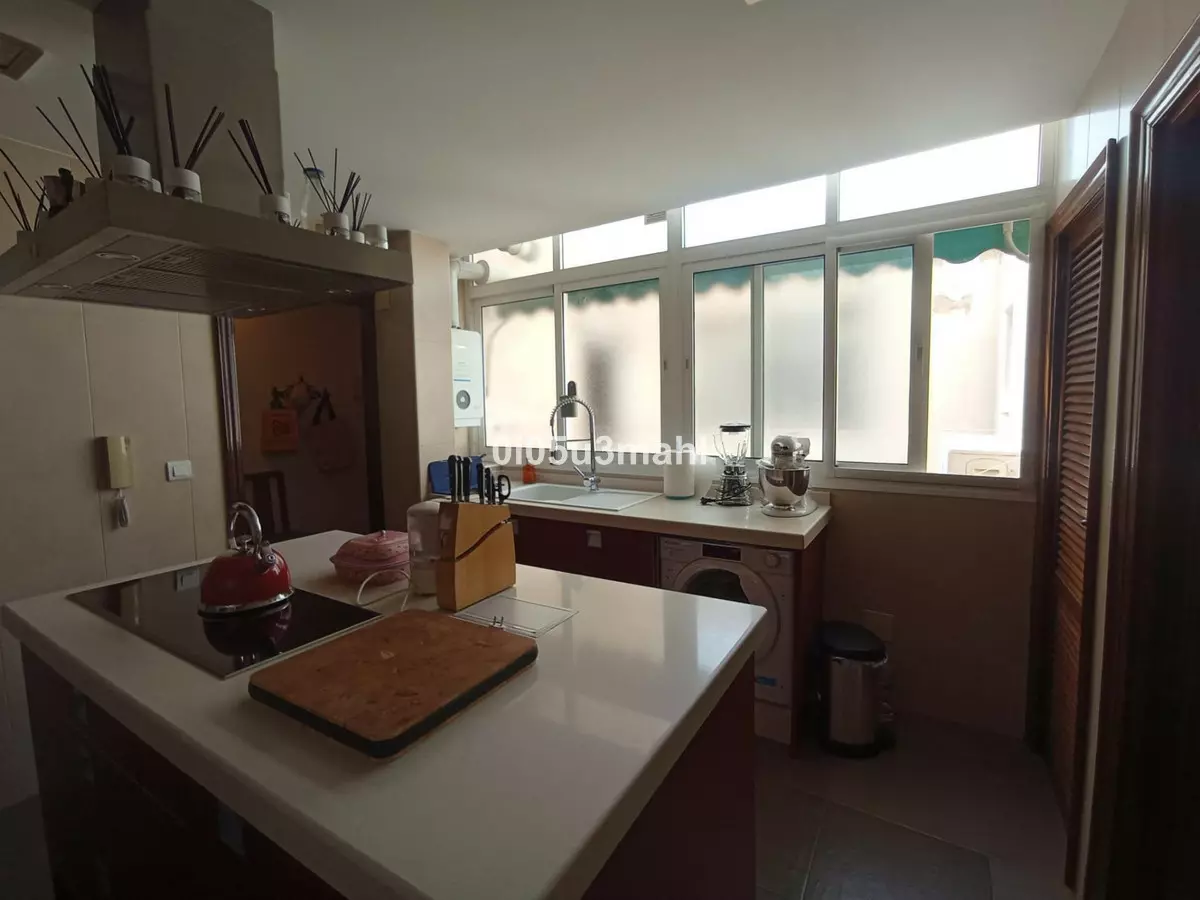 3-bedroom Apartment In Málaga, Spain (114 M²)
