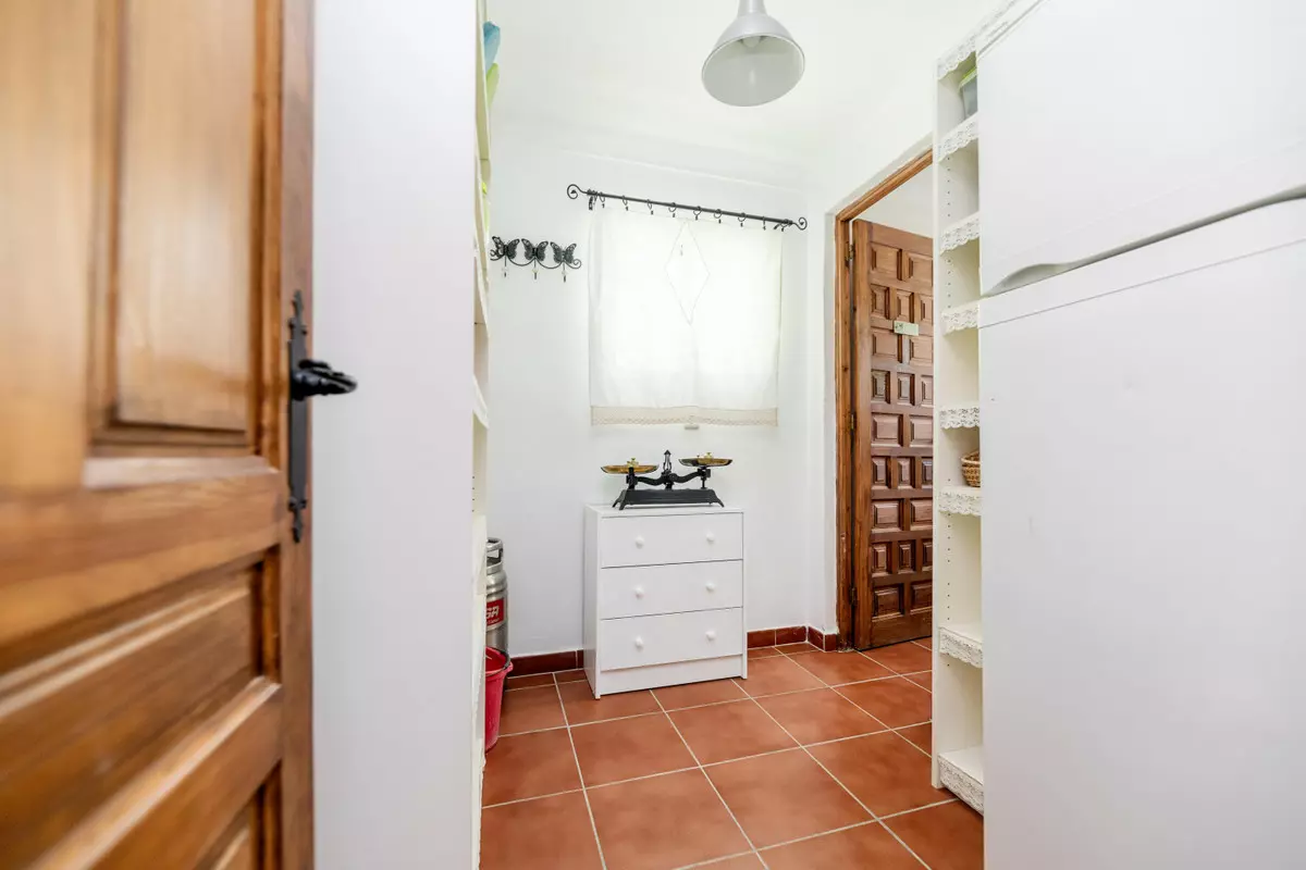 5-bedroom Country House In Cuevas De San Marcos, Spain (300 M²)